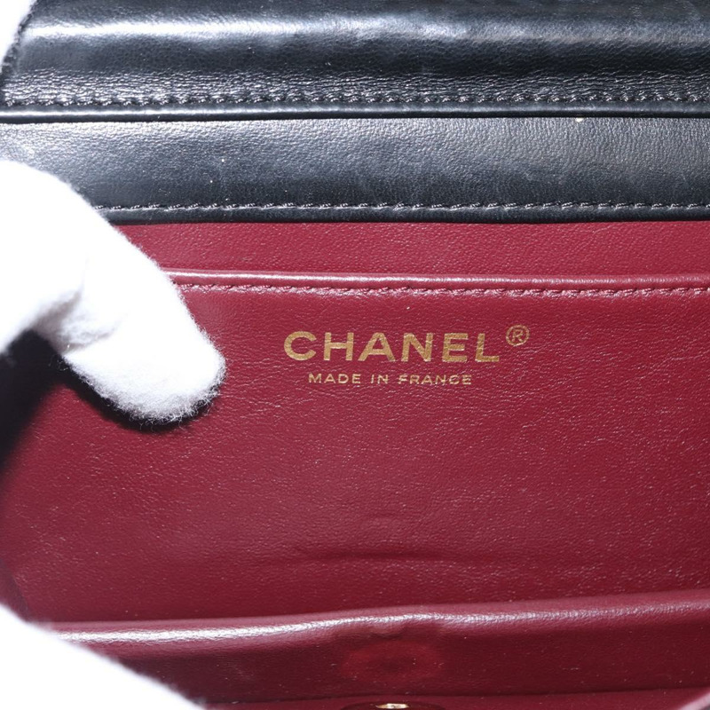 【日本直送】香奈兒 (CHANEL) 絎縫鏈條肩背包，羊皮材質，黑色，金色雙C標誌，正品編號 157999SAV-22