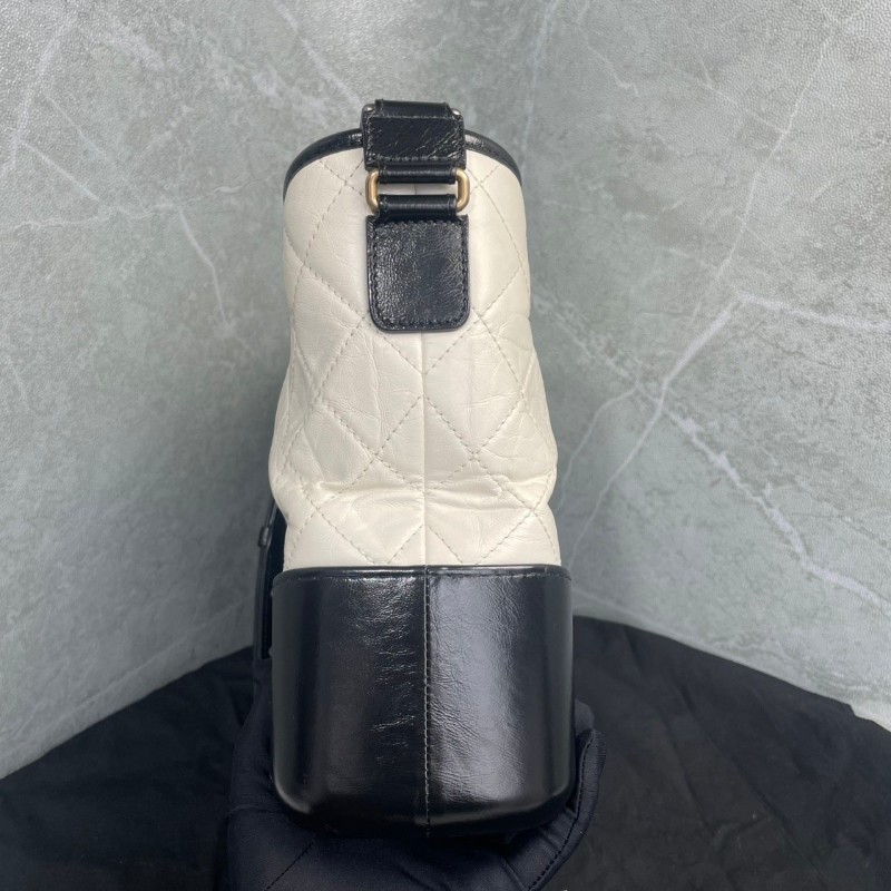 CHANEL 黑白拼色牛皮流浪包 28cm-4