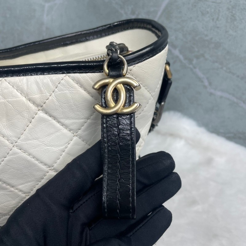 CHANEL 黑白拼色牛皮流浪包 28cm-10