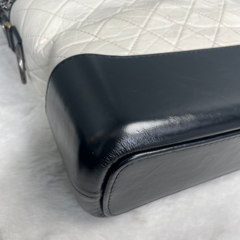 CHANEL 黑白拼色牛皮流浪包 28cm-14