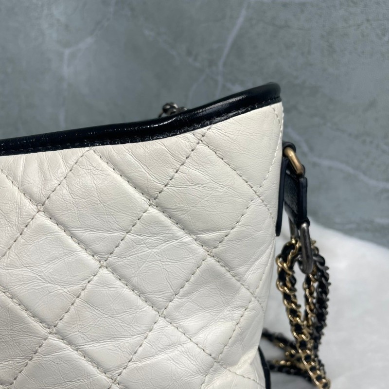 CHANEL 黑白拼色牛皮流浪包 28cm-18