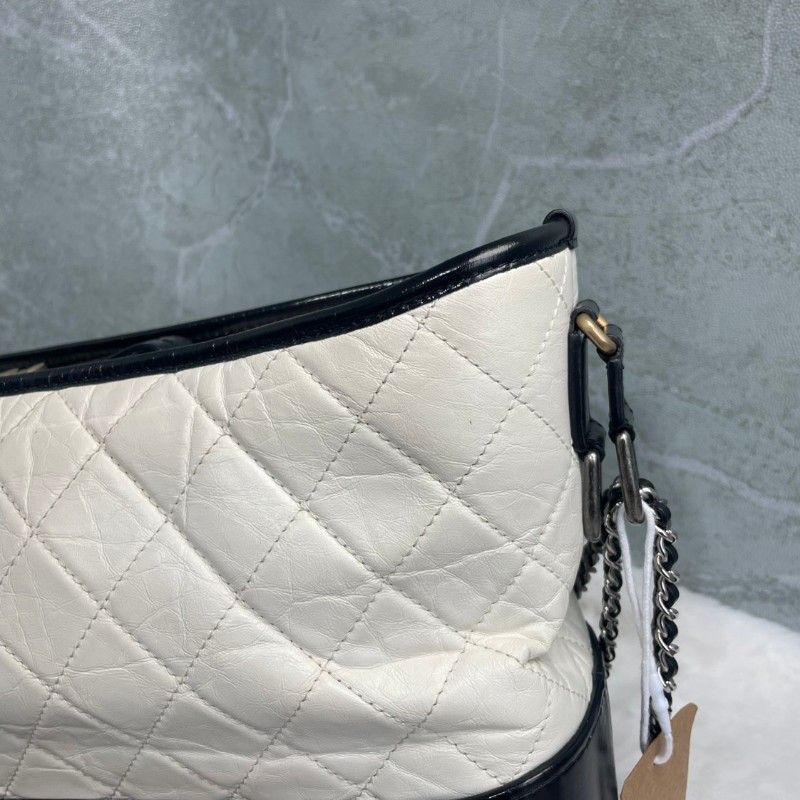 CHANEL 黑白拼色牛皮流浪包 28cm-20