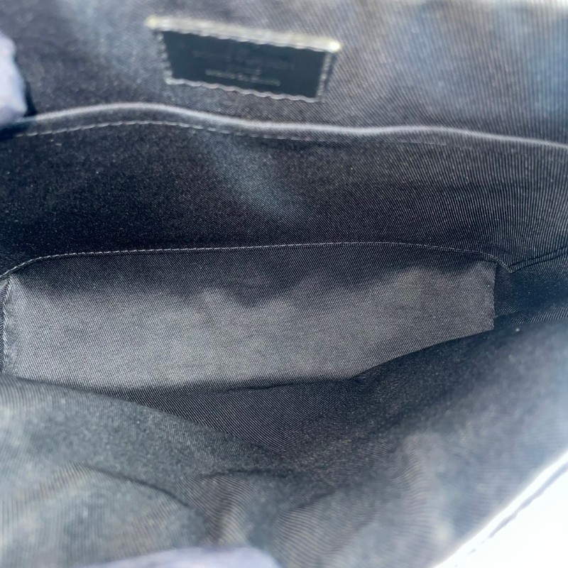 Louis Vuitton DISTRICT 黑色棋盤格斜背包-7