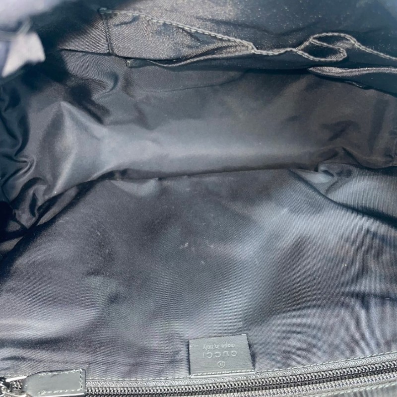 Gucci 經典logo壓花 黑色全牛皮郵差包斜背包-7