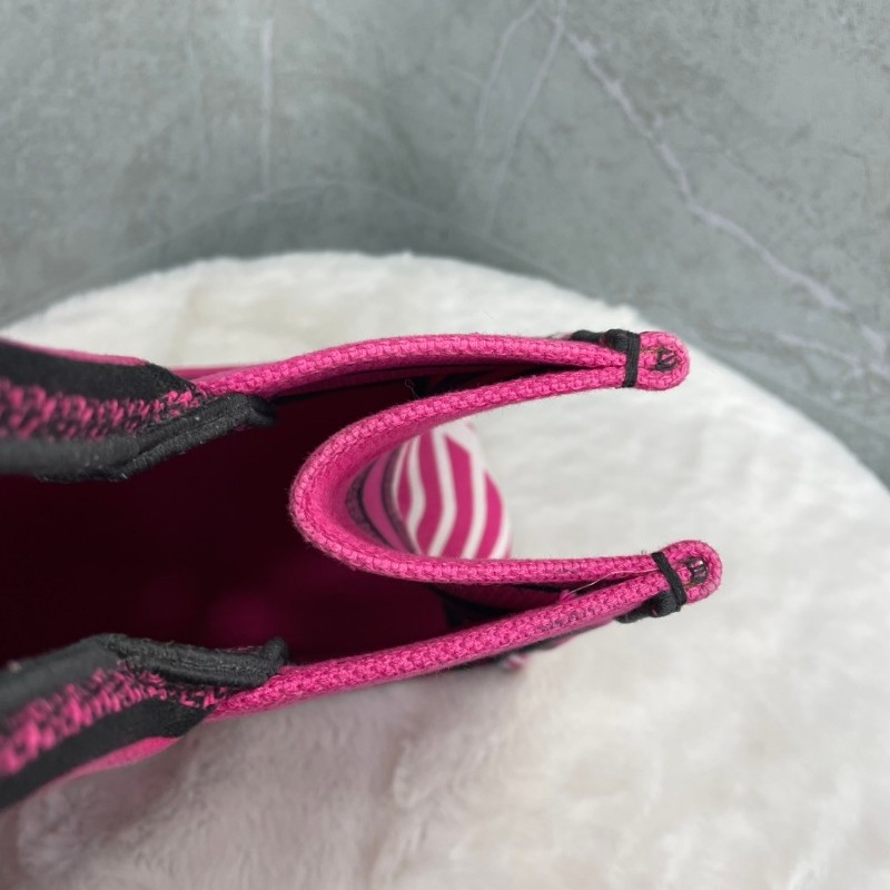 Dior book tote 桃紅色 蝴蝶🦋刺綉托特-15