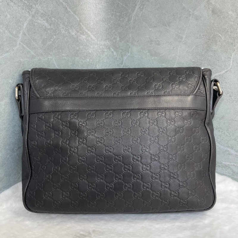 GUCCI 巧克力色全皮Logo翻蓋郵差包斜背包-1