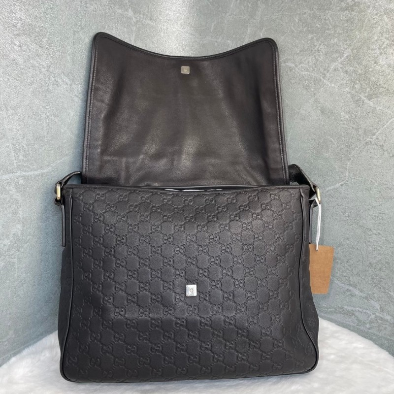 GUCCI 巧克力色全皮Logo翻蓋郵差包斜背包-6