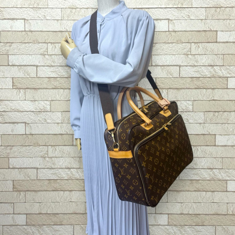 二手路易威登 Ikar Monogram 背包背包 M23252，棕色，女士-1