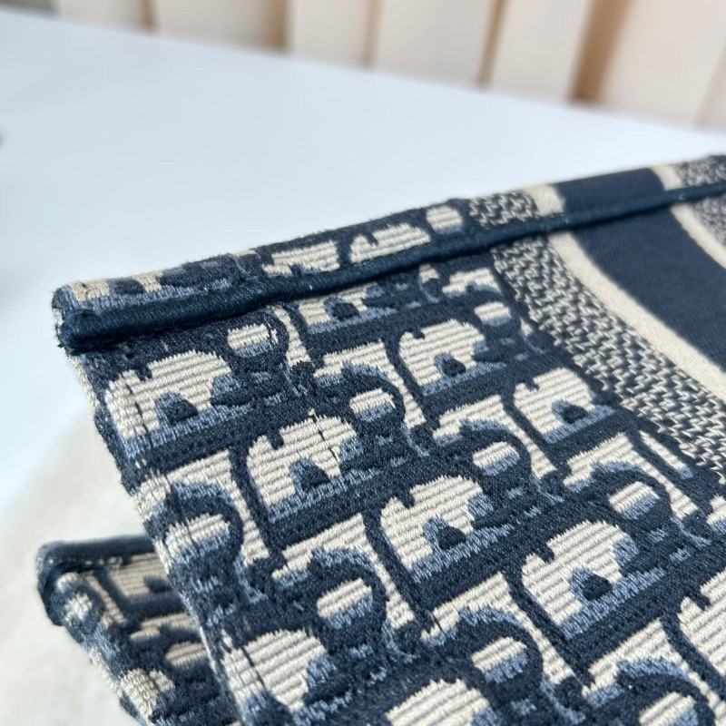 DIOR 老花滿印大容量 36cm刺繡托特包手提包牛仔藍色-19