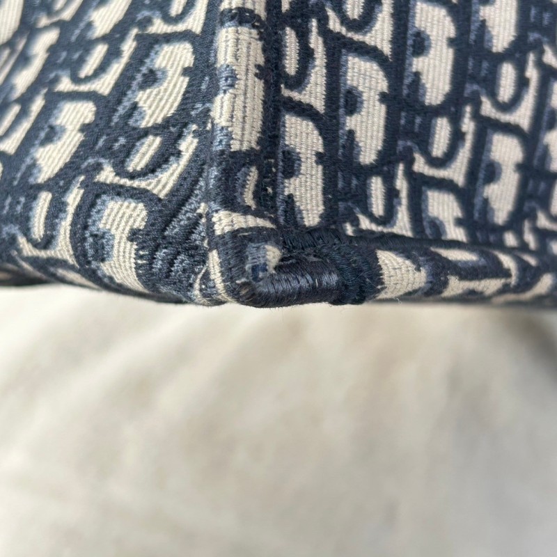 DIOR 老花滿印大容量 36cm刺繡托特包手提包牛仔藍色-26