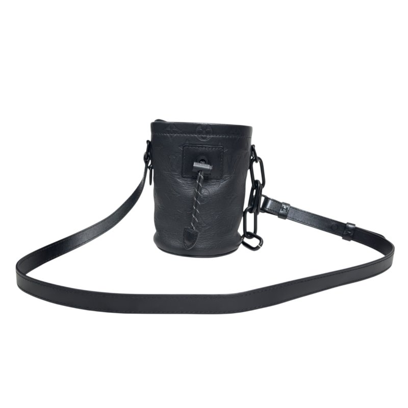 LOUIS VUITTON Chalk Nano 斜揹袋-0