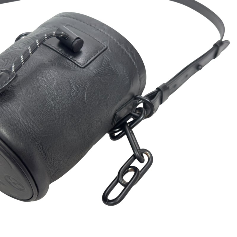 LOUIS VUITTON Chalk Nano 斜揹袋-11