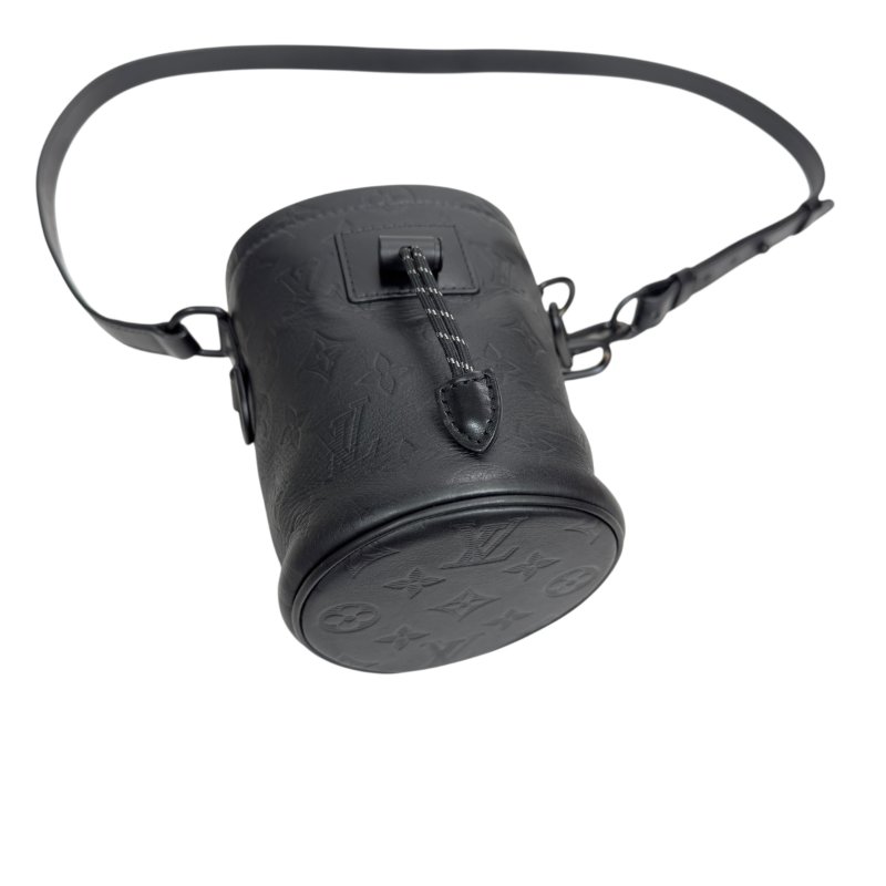 LOUIS VUITTON Chalk Nano 斜揹袋-13