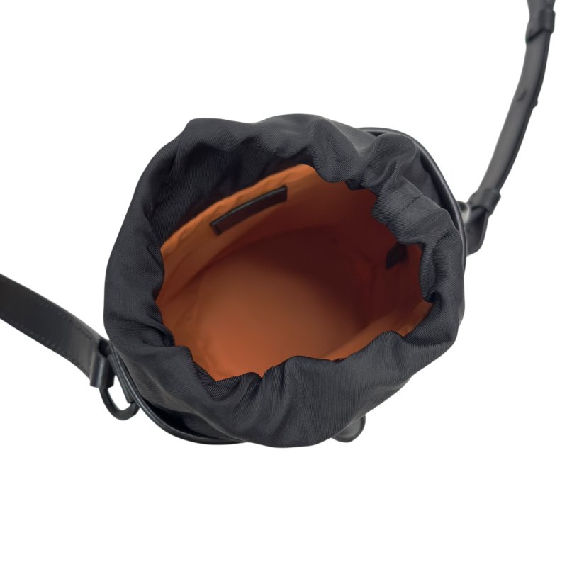 LOUIS VUITTON Chalk Nano 斜揹袋-18