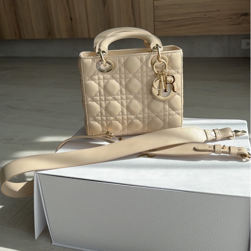 Lady Dior 小型包款 奶茶色-7