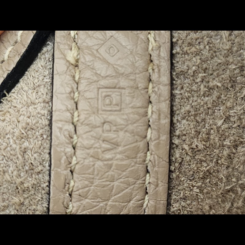 菜籃子18. 方框P刻，四角稍微磨損，鎖頭鑰匙在，其他無配件-2