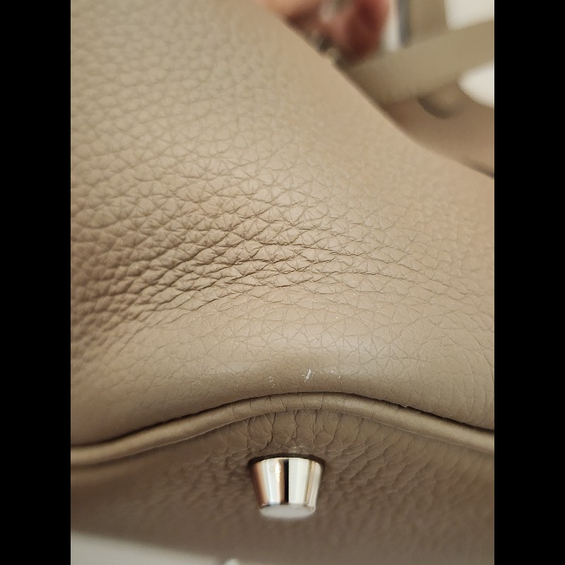 菜籃子18. 方框P刻，四角稍微磨損，鎖頭鑰匙在，其他無配件-8