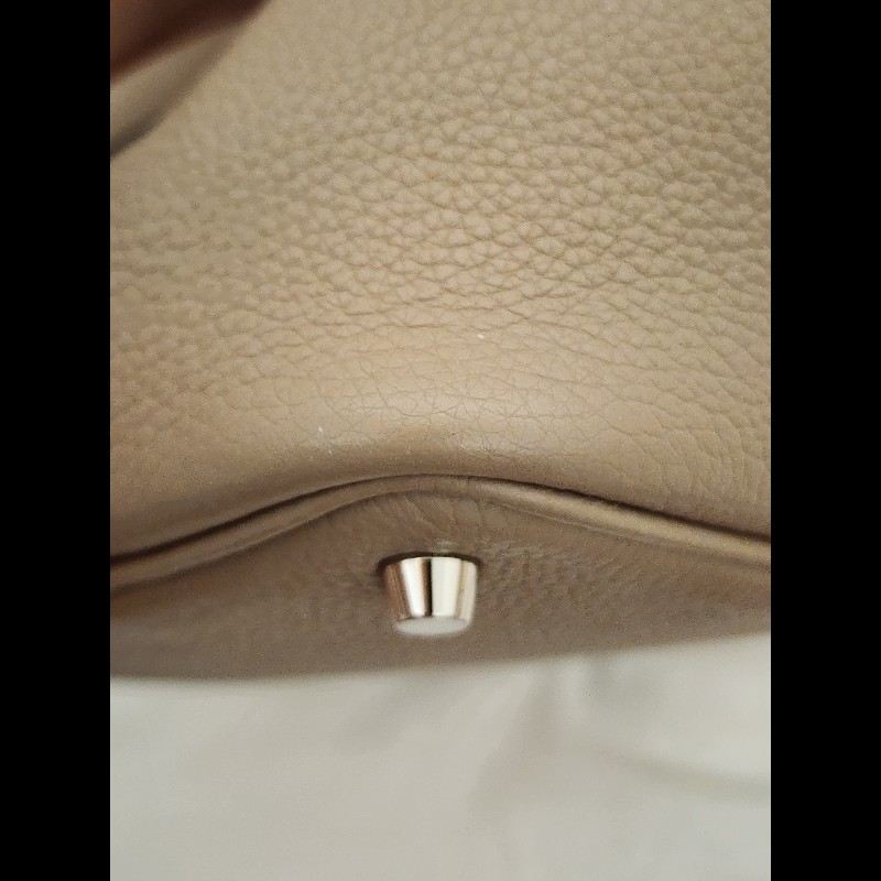 菜籃子18. 方框P刻，四角稍微磨損，鎖頭鑰匙在，其他無配件-9