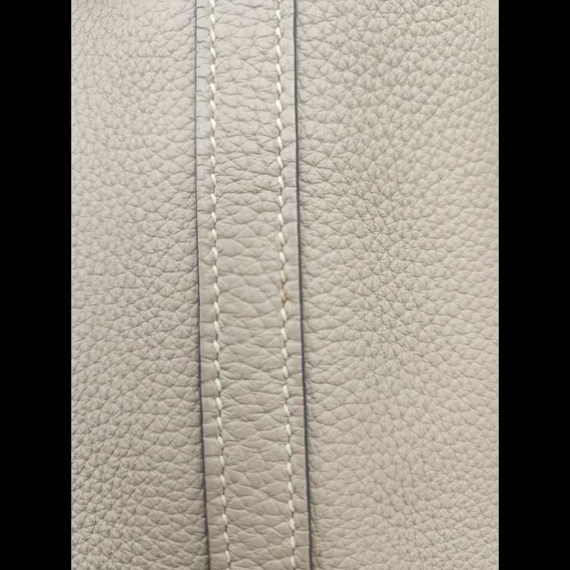 菜籃子18. 方框P刻，四角稍微磨損，鎖頭鑰匙在，其他無配件-19