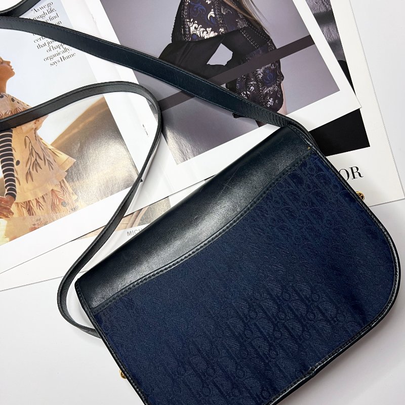 Dior 老花深藍帆布 x 皮革單肩包-9