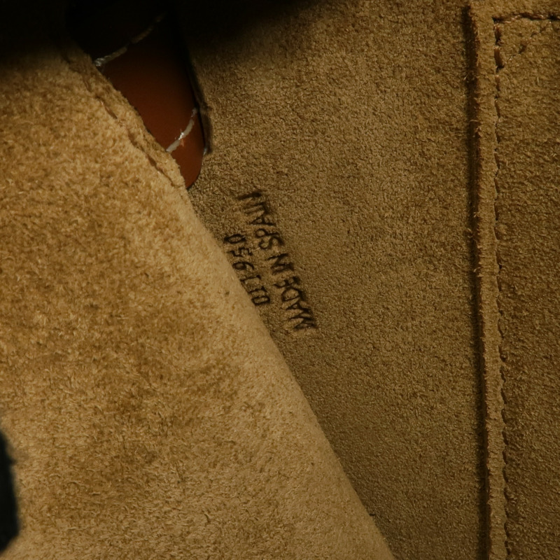 LOEWE 牛皮皮革Gate金扣肩背袋-6