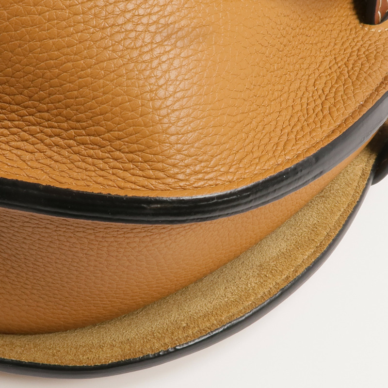 LOEWE 牛皮皮革Gate金扣肩背袋-12