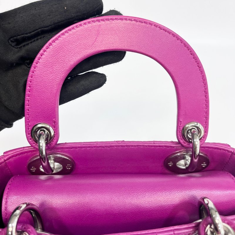 DIOR玫紅色3格銀釦Mini Lady Dior黛妃包-12