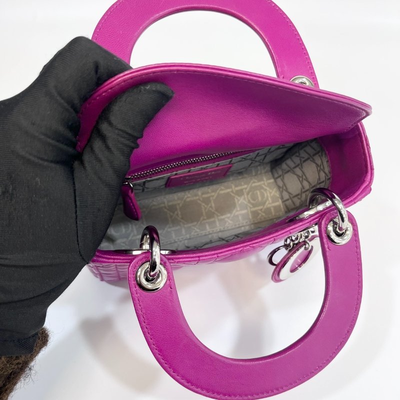 DIOR玫紅色3格銀釦Mini Lady Dior黛妃包-13