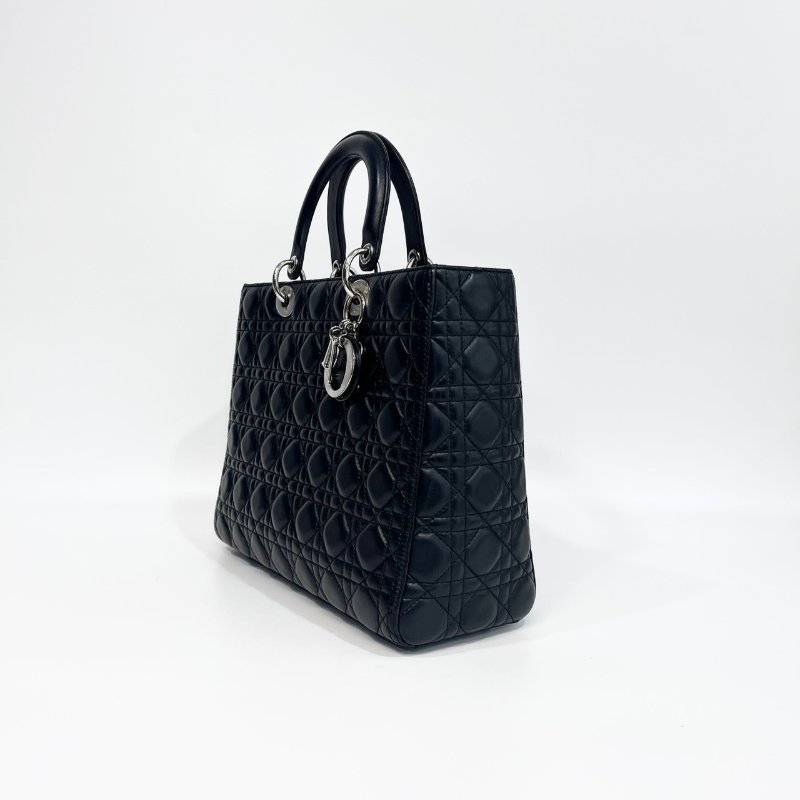 DIOR黑色羊皮銀釦Lady Dior Large7格黛妃包-3