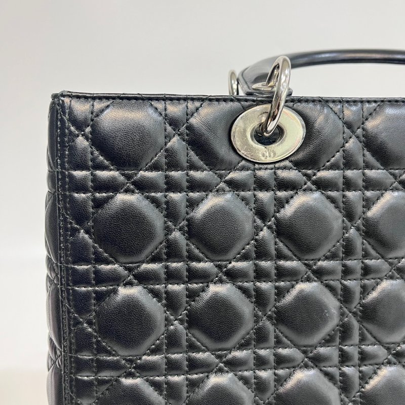 DIOR黑色羊皮銀釦Lady Dior Large7格黛妃包-13
