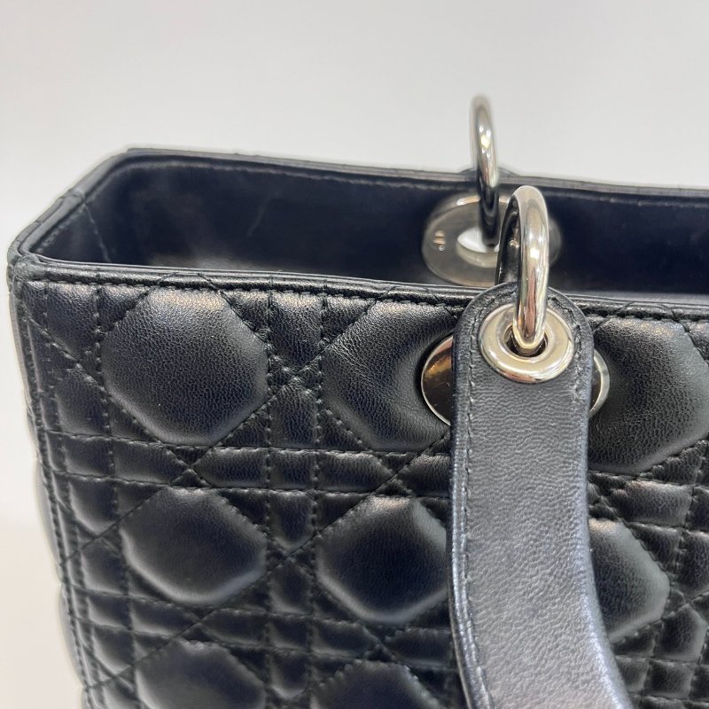 DIOR黑色羊皮銀釦Lady Dior Large7格黛妃包-16
