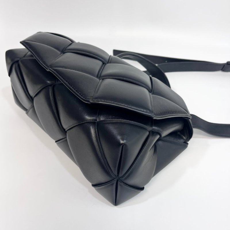 BV黑色小羊皮銀釦Cassette Padded 寬編織兩用枕頭包632647-15