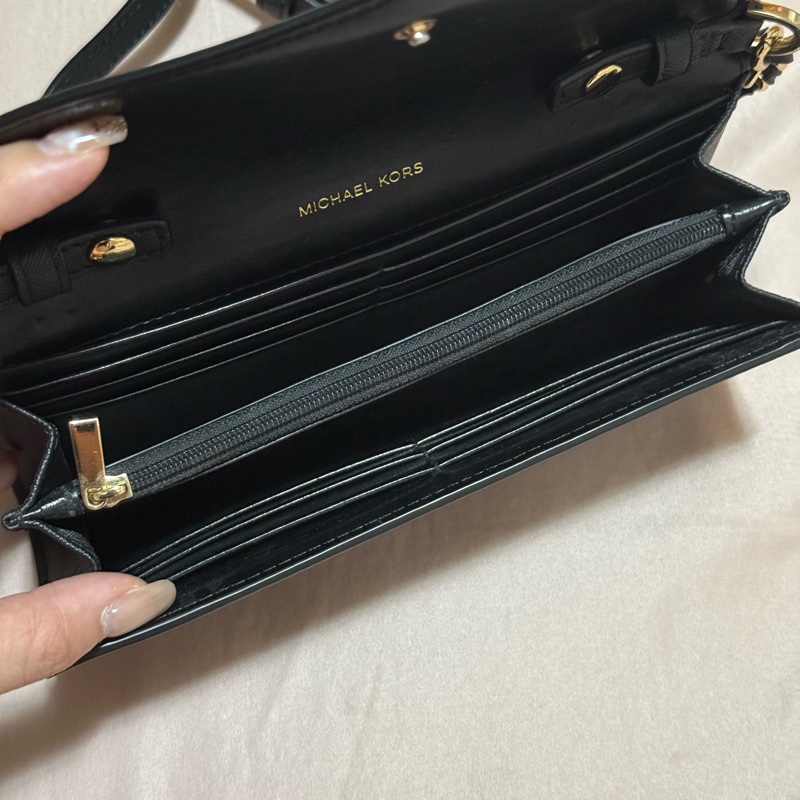 Michael Kors Carmen Wallet 黑色 信封包-2