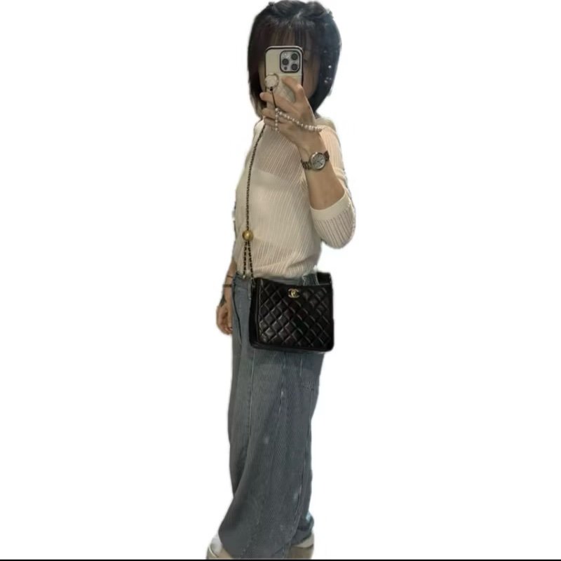 CHANEL 黑色菱格 HOBO 小包 金球鏈條款（身高不受限）-15