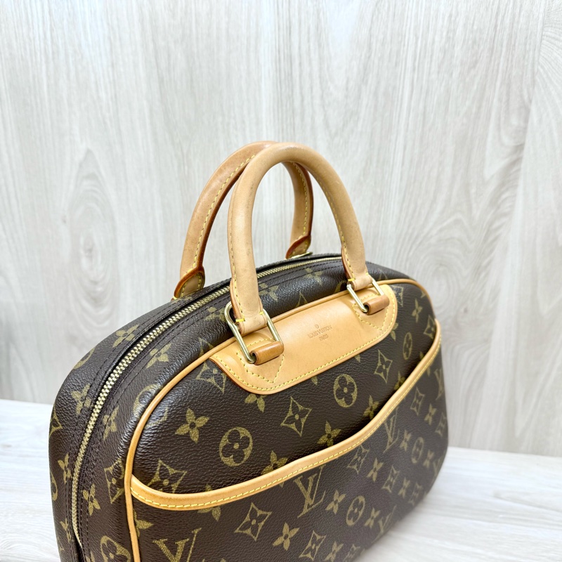 LV原花拉鍊前口袋手提小珍包M42228-11