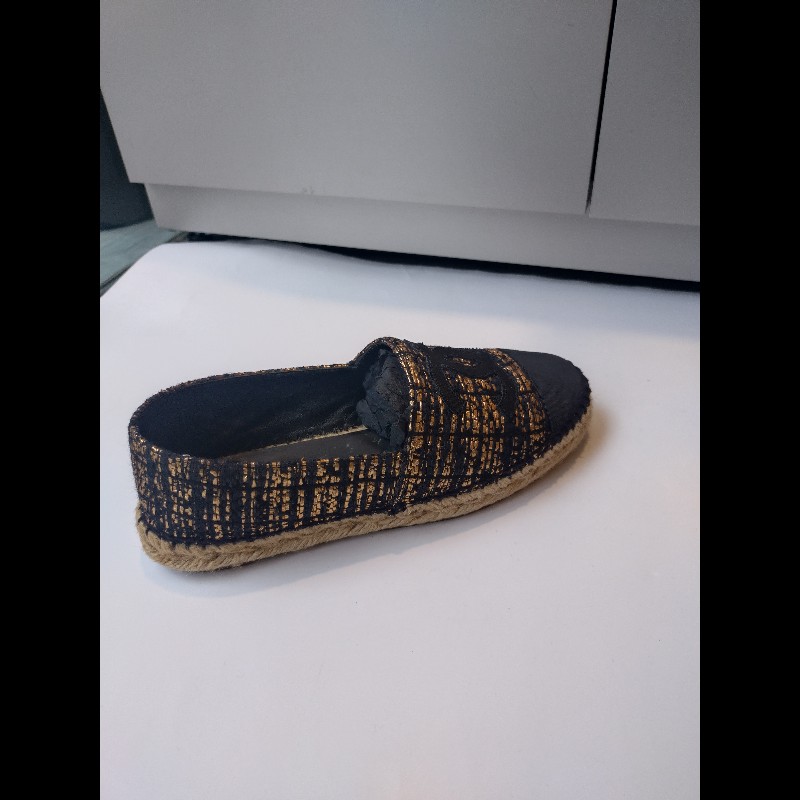 Chanel 黑底金色毛呢樂福平底鞋-5