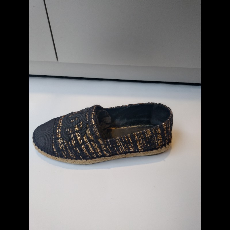 Chanel 黑底金色毛呢樂福平底鞋-6