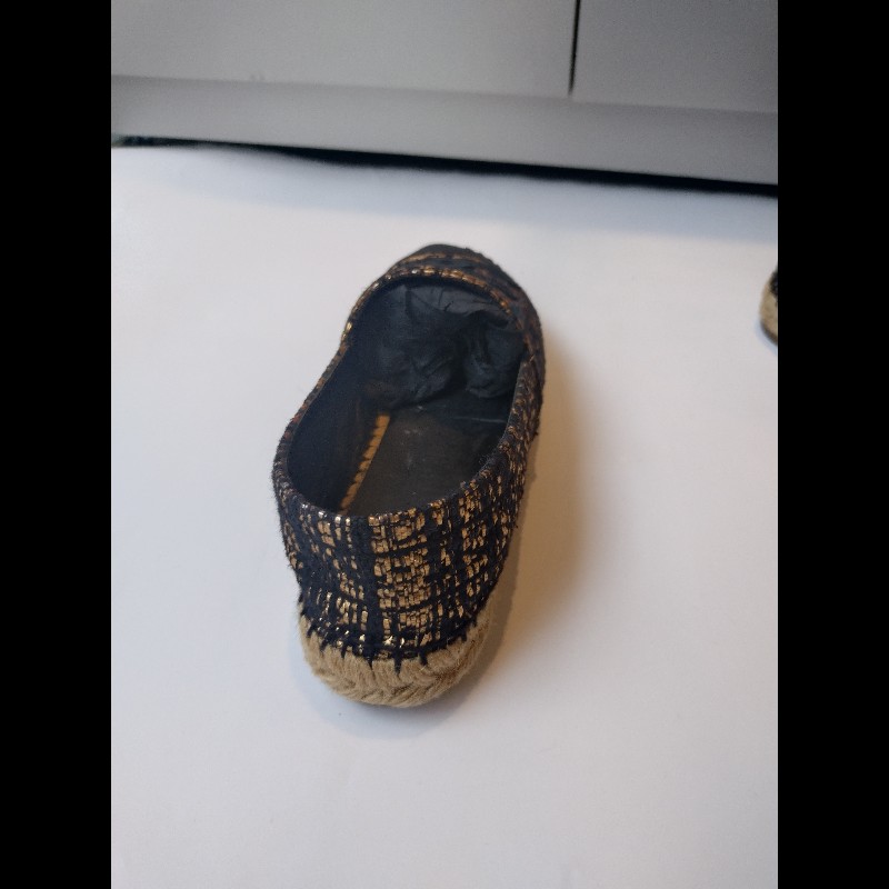 Chanel 黑底金色毛呢樂福平底鞋-9