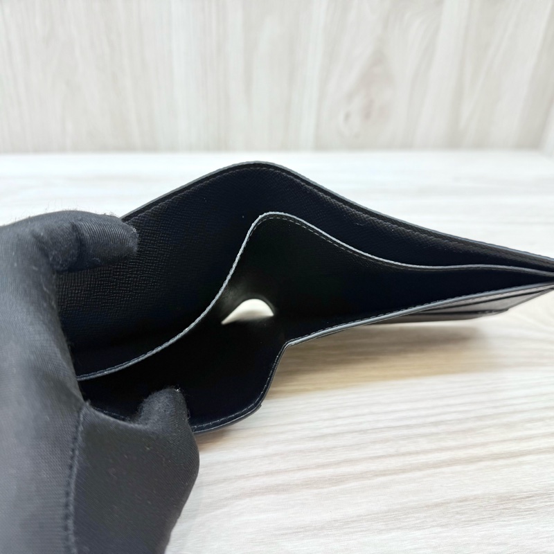 LV黑灰原花草間彌生波點短夾M81931-7