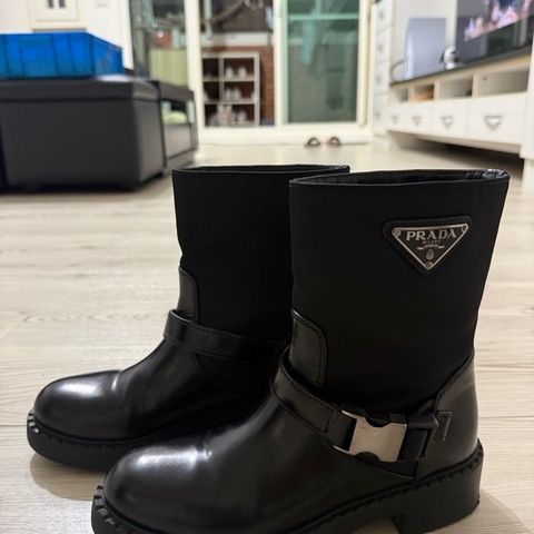 Prada 靴子 尼龍拼接真皮