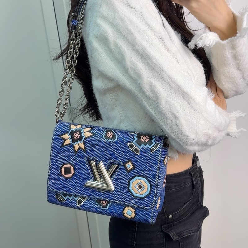 莉亞精品♡LV M54865 限量秀款Twist 水波紋斜背包 藍 二手-3