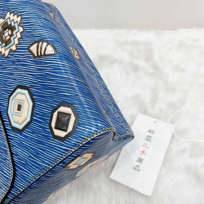 莉亞精品♡LV M54865 限量秀款Twist 水波紋斜背包 藍 二手-13