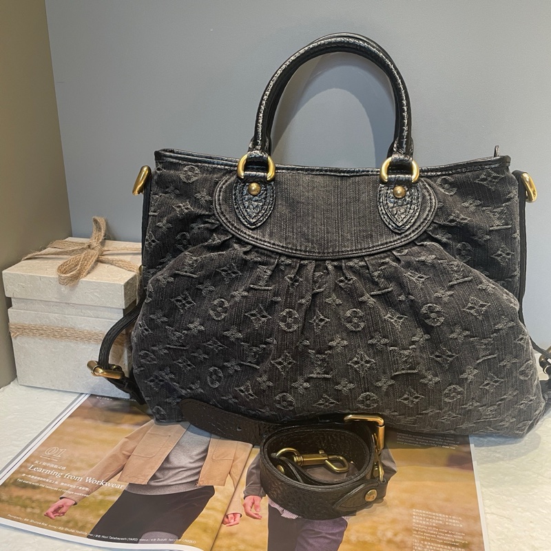 Lv 路易威登 中古黑丹寧手提斜挎包 底長約底長40*高28-0