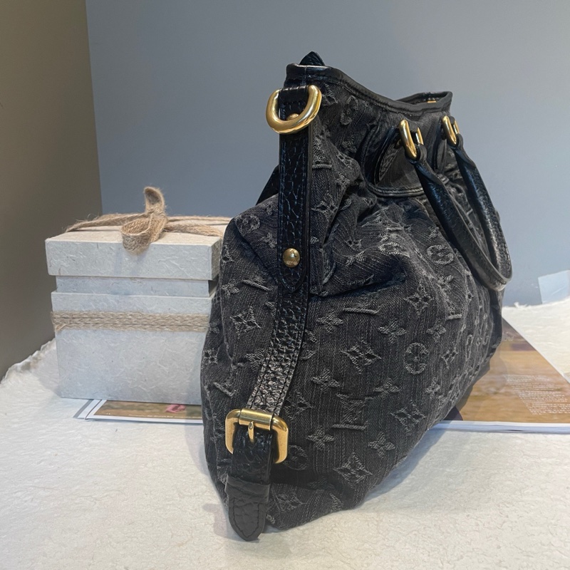 Lv 路易威登 中古黑丹寧手提斜挎包 底長約底長40*高28-2