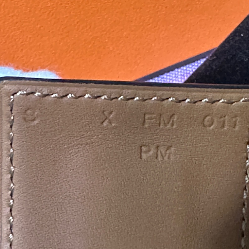 全新限定小愛馬仕CDC這款手鐲-藍色蜥蜴皮製作（全新特價）-4