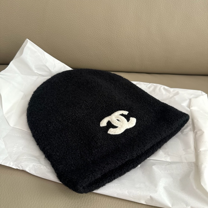 「M.Y精品」Chanel 最新 26C 黑底白字 小香 羊絨 冷帽 毛帽-4