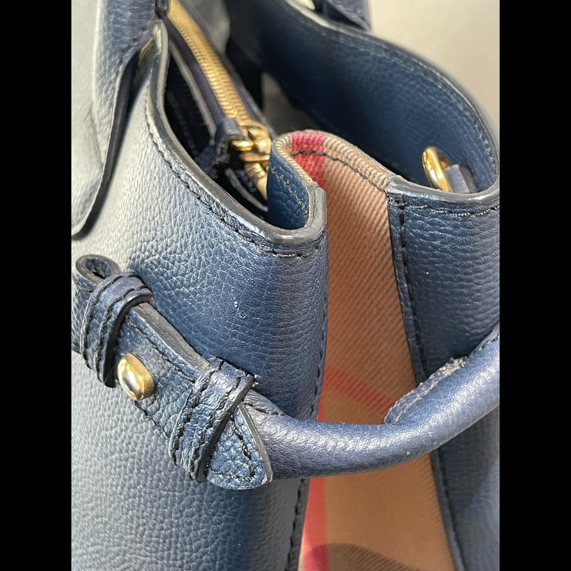 Burberry Banner經典班納包 深海藍色顆粒牛皮拼格紋 中號-19