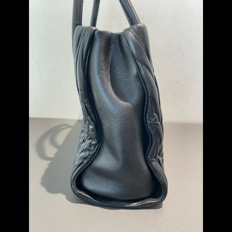 Miu Miu 黑色 經典款保齡球包 羊皮-7