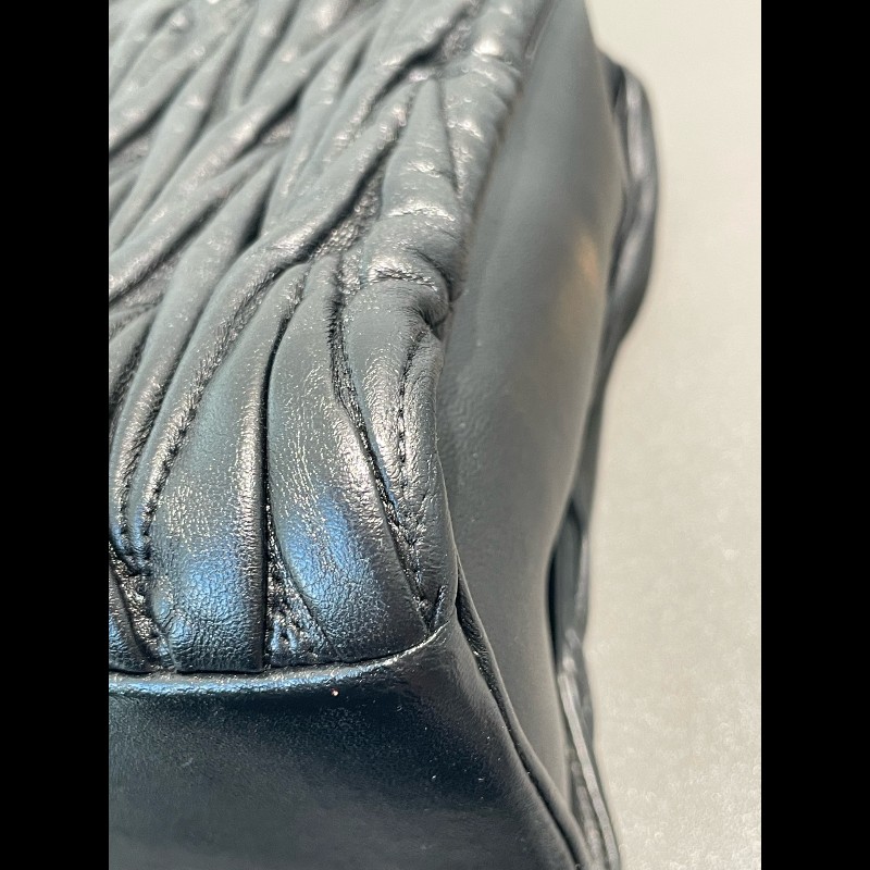 Miu Miu 黑色 經典款保齡球包 羊皮-14