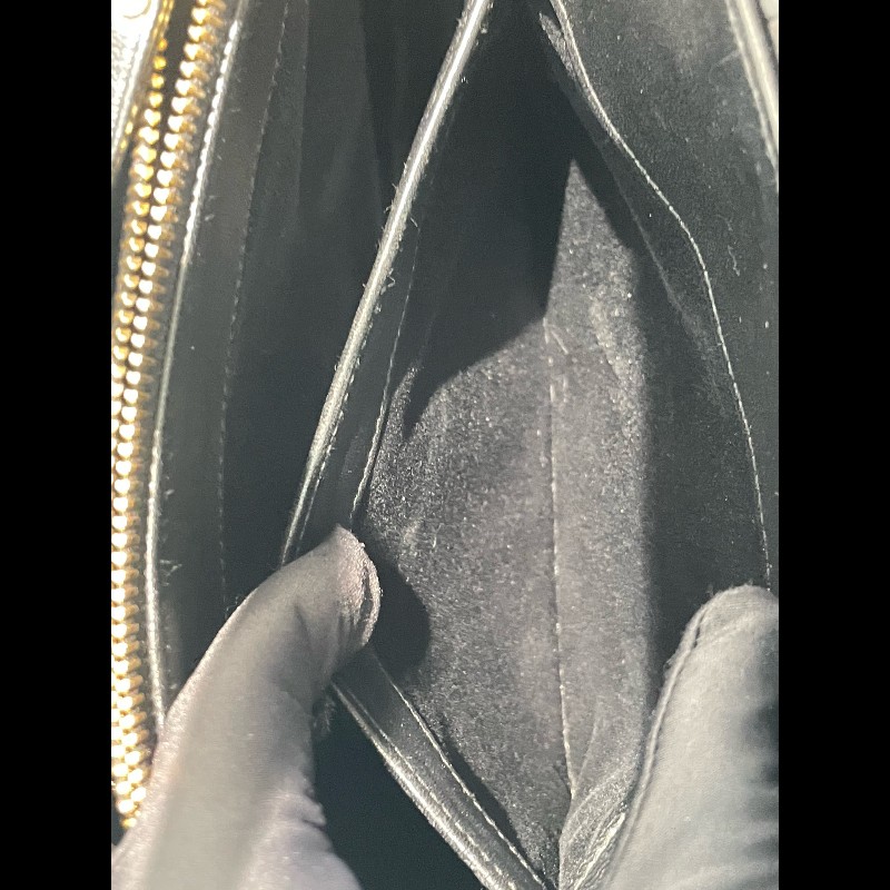 Miu Miu 黑色 經典款保齡球包 羊皮-21